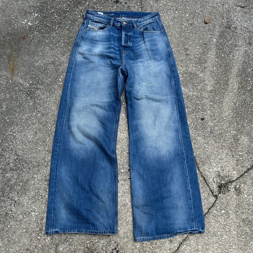 Diesel Wide Leg Blue Jeans W26 Medium Wash High Rise Flared Denim Pants